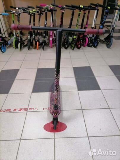 Самокат TT Duker 404