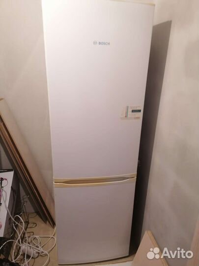 Холодильник Bosch KGV36VW13R