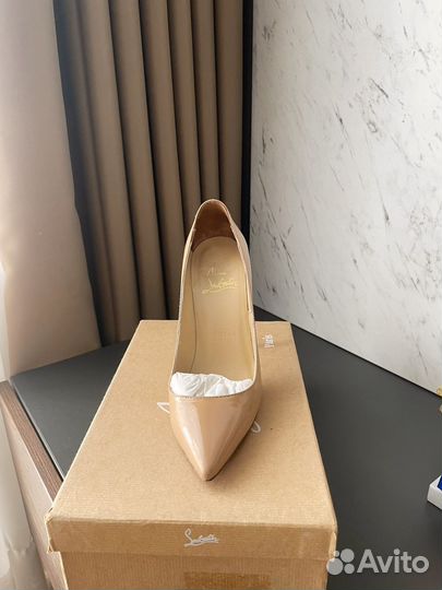 Туфли женские Louboutin