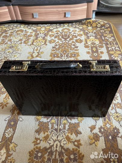 Проффесиональный набор ножей в чемодане RoyalZ