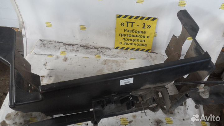 Кронштейн розеток за кабиной маз 000033