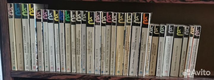 30 книг из серии Классики и Современникт