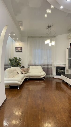 3-к. квартира, 96,9 м², 1/4 эт.