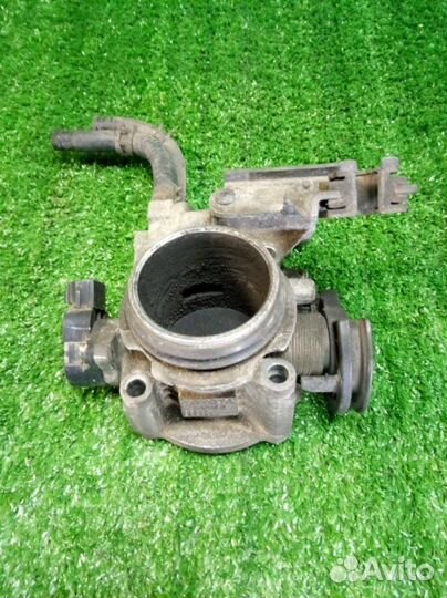 Дроссельная заслонка Toyota Mark 2 GX100 1GFE