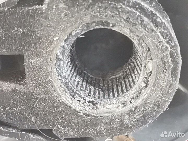 Щеткодержатель задний Ford Fiesta 5 2003 1219316