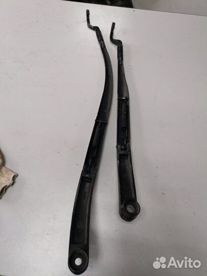 Дворник лобового стекла передний правый Hyundai