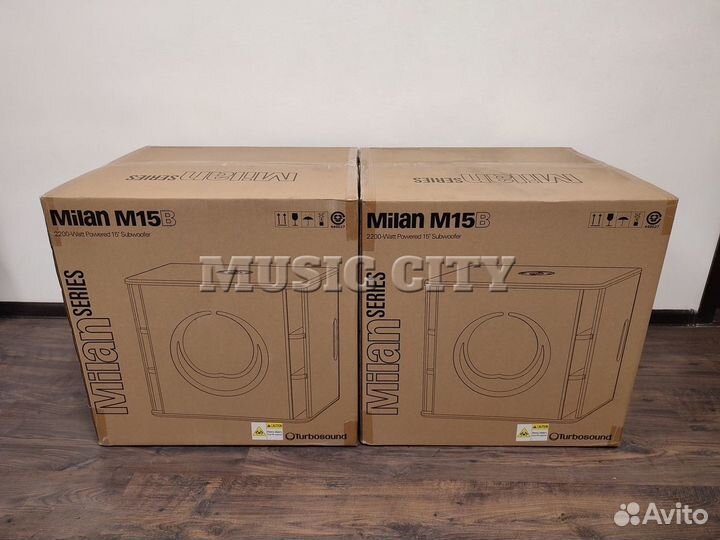 Turbosound M15B сабвуфер