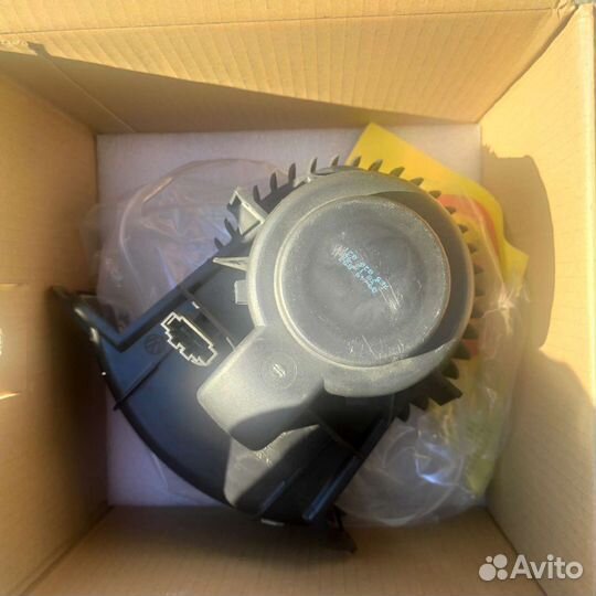 Вентилятор печки Caravella T5