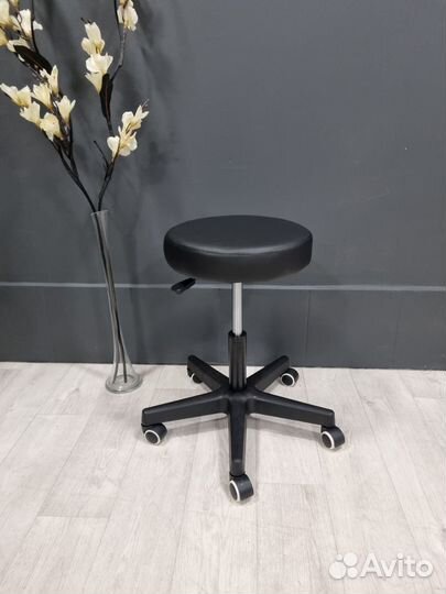 Стул таблетка без спинки