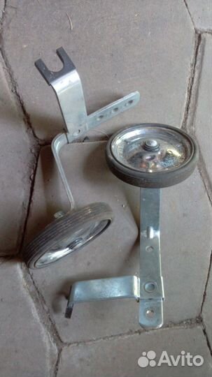 Страховочные колёса для детского велосипеда