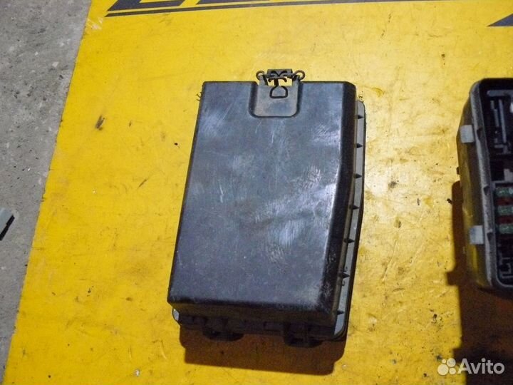 Блок предохранителей для Ford Mondeo II