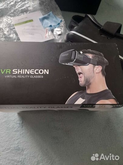 Очки виртуальной реальности для телефона