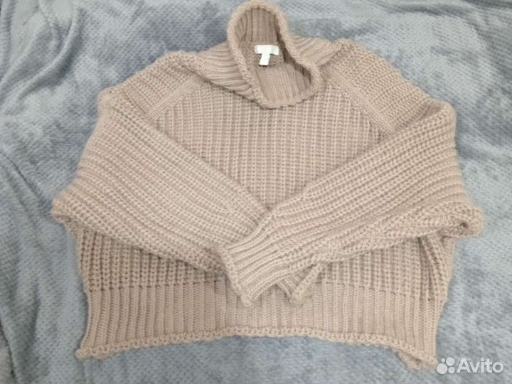 Свитер