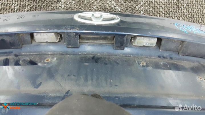 Крышка багажника (дверь 3-5) Toyota Avensis