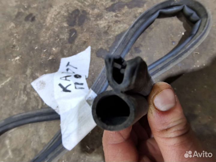 Уплотнитель капота kia spectra