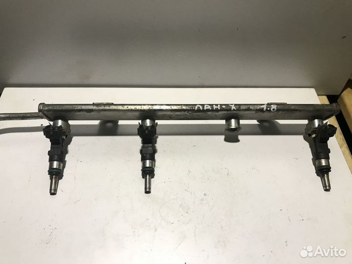 Форсунка топливная Mitsubishi Lancer 10