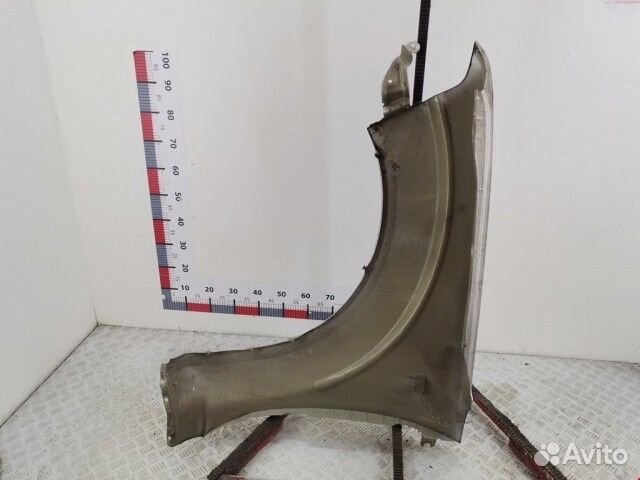 Крыло переднее правое Nissan Navara D40