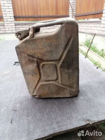 Канистра времен ВОВ