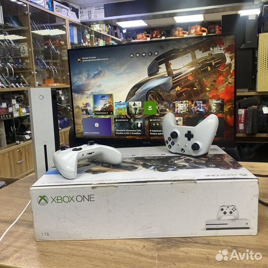 Игровая приставка Xbox One s 1 TB