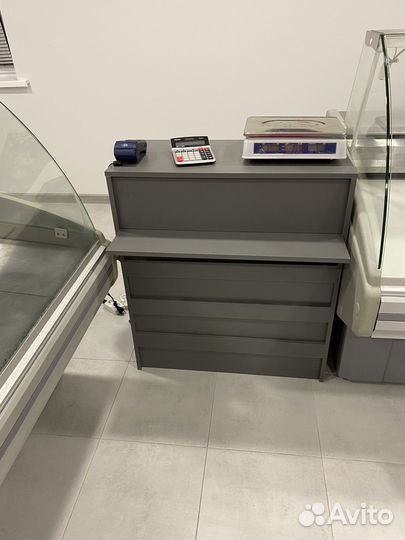 Кассовая тумба