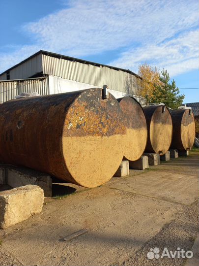 Металлическая ёмкость,бочка