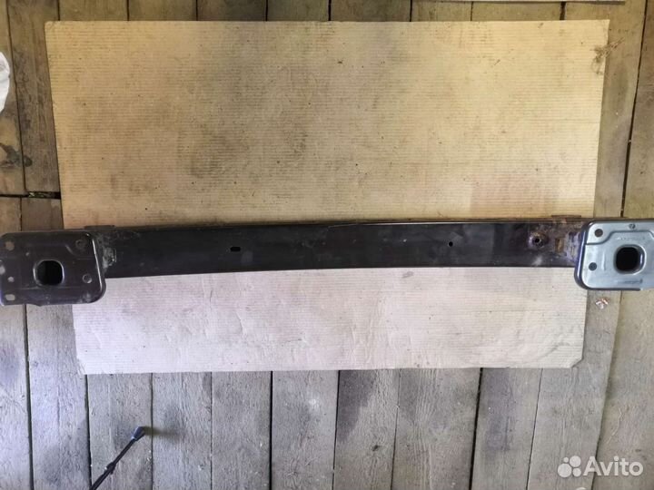 Усилитель заднего бампера Ford Kuga 2014 г