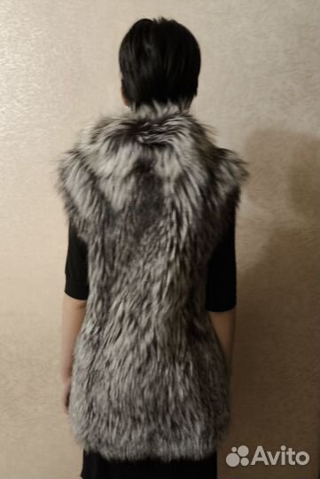Жилетка меховая женская 44 46