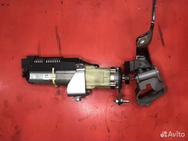 Мотор крышки багажника Audi Q7 4L0910945