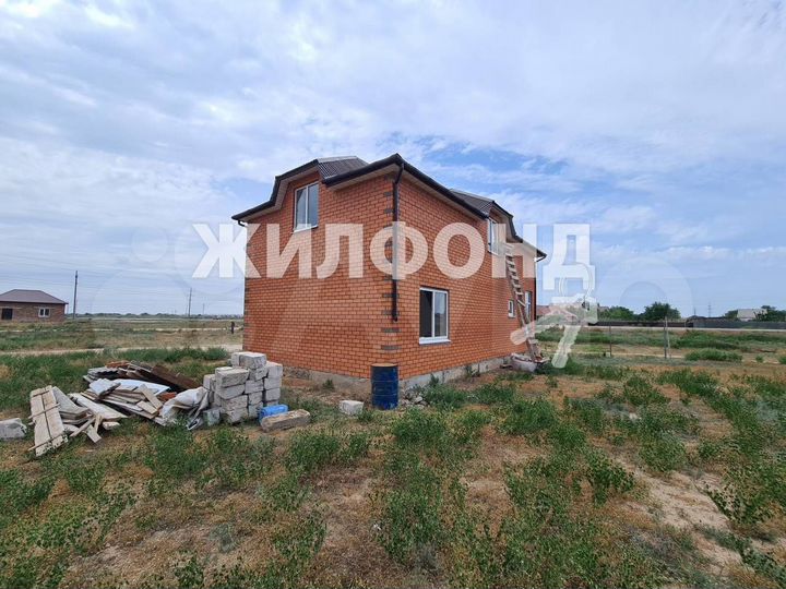 Дом 135 м² на участке 5 сот.