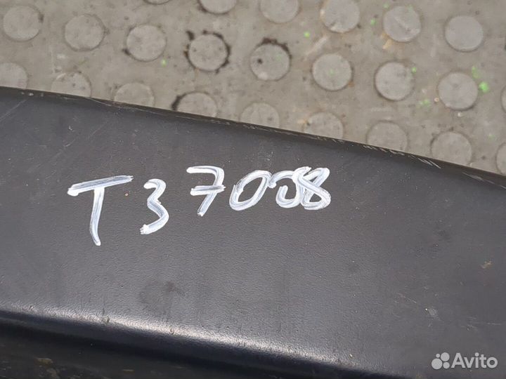 Усилитель бампера Volkswagen Tiguan, 2014