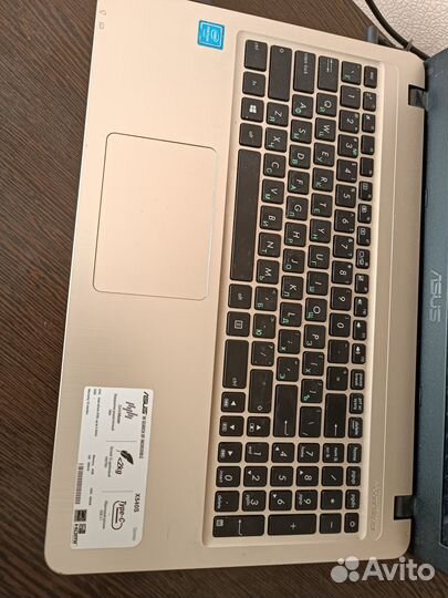Ноутбук asus