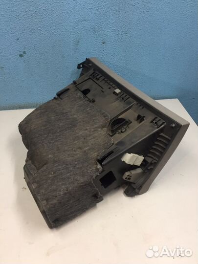 Бардачок peugeot 308