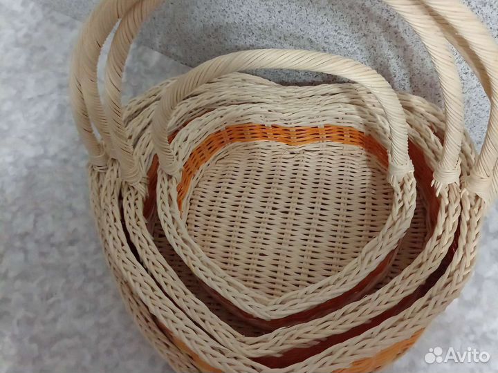 Корзина плетеная