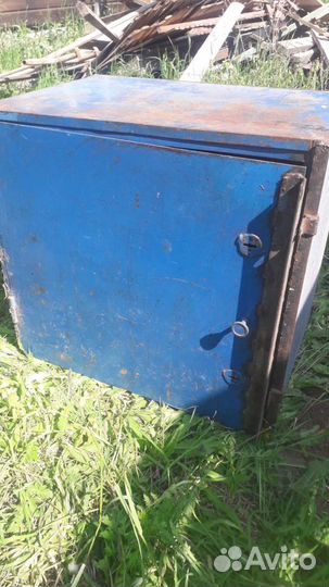 Ящик железный для инструментов