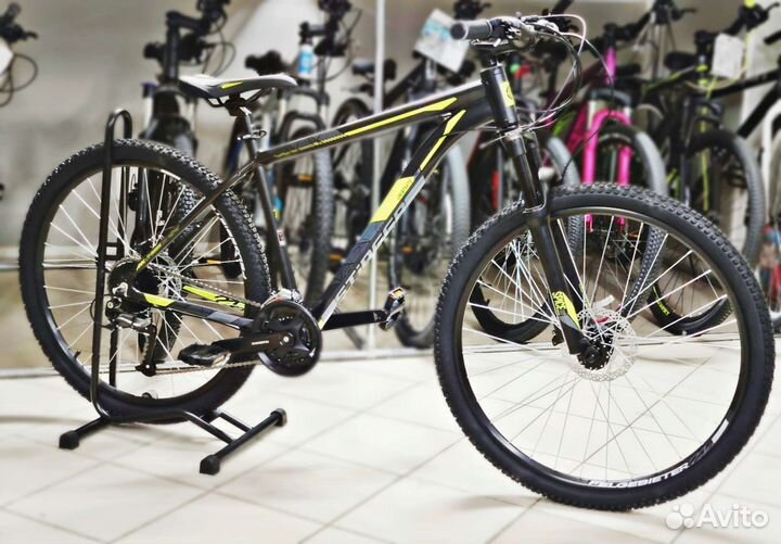 Новый горный велосипед Stinger graphite pro 27,5