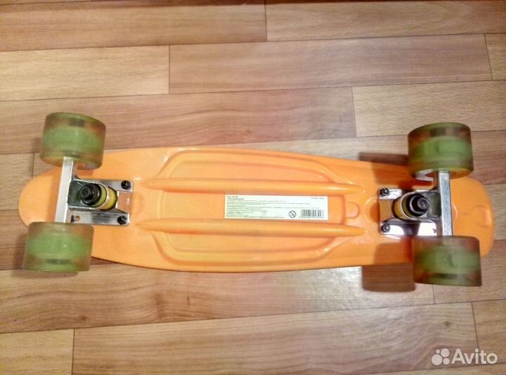 Пениборд (скейтборд) для ребенка-подростка