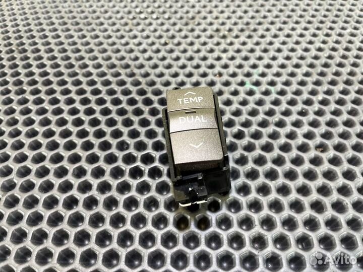 Блок управления климат-контролем прав. Lexus LS460