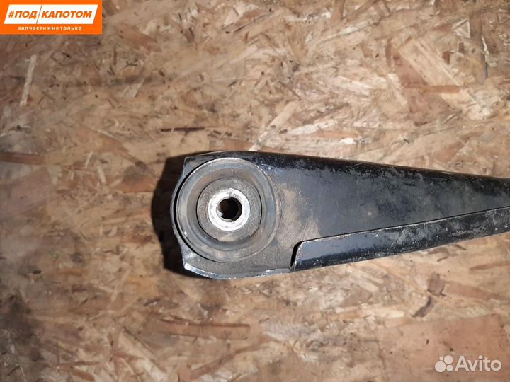 Рычаг передний правый Renault Logan