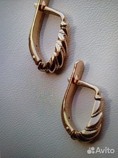 Золотые серьги 583