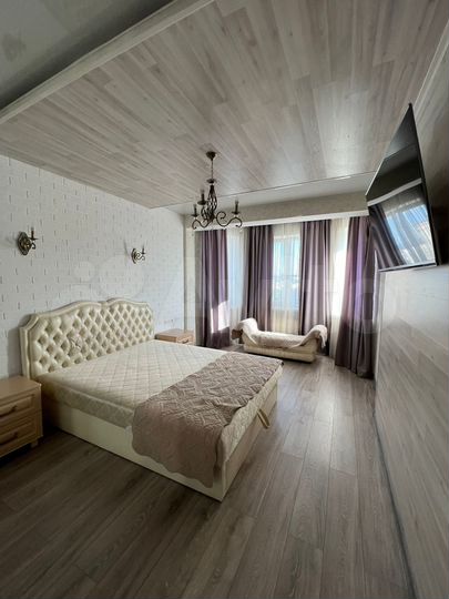 2-к. квартира, 70 м², 9/9 эт.