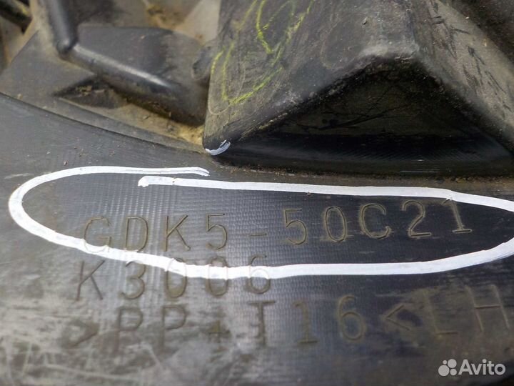 Накладка переднего бампера левая Mazda 6