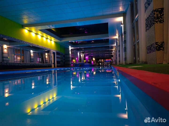 Абонемент в фитнес клуб с бассейном