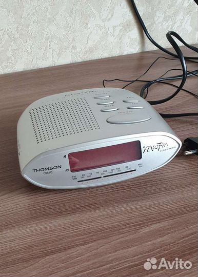 Радиобудильник Thomson CR61Q