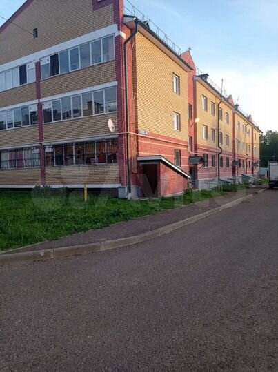 2-к. квартира, 64 м², 3/3 эт.