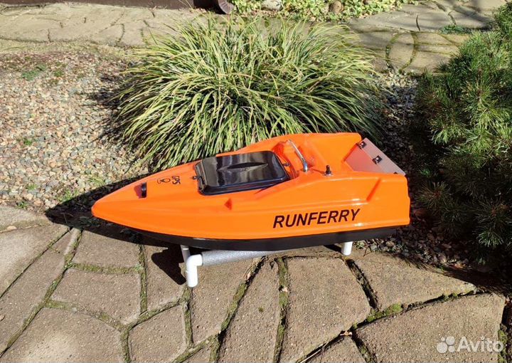 Прикормочный карповый кораблик Ранферри Solo V2