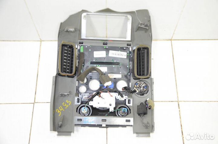 Консоль центральная Infiniti Qx56 JA60 VK56DE 2005