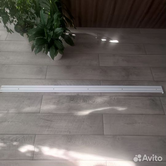 Карниз 1.8м новый