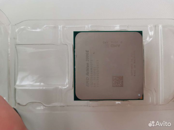 Процессор Athlon 200ge