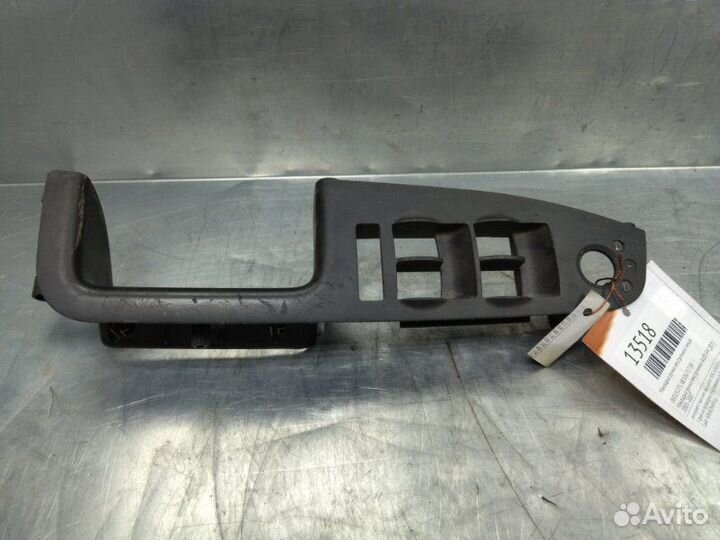 Накладка ручки внутренней левая Audi A4 B6