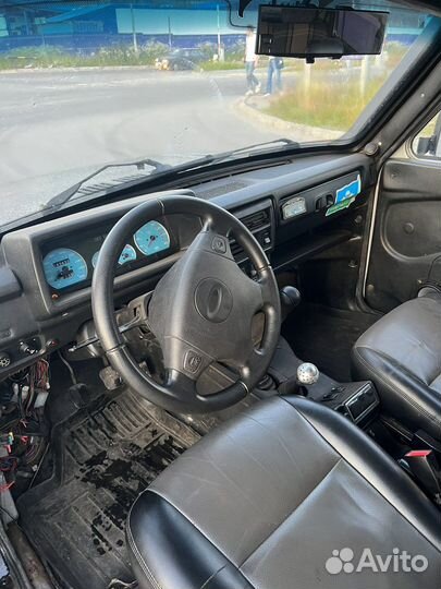 LADA 4x4 (Нива) 1.8 МТ, 2004, 200 000 км